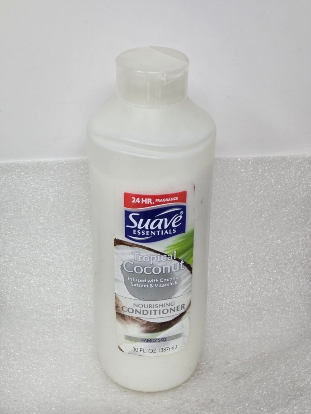 Suave Essentials Tropical Coconut Nourishing Conditioner 30 Fl Oz Family Size
